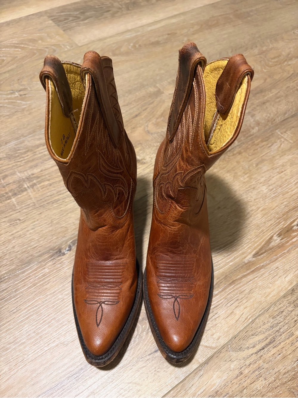 Women’s boots like new